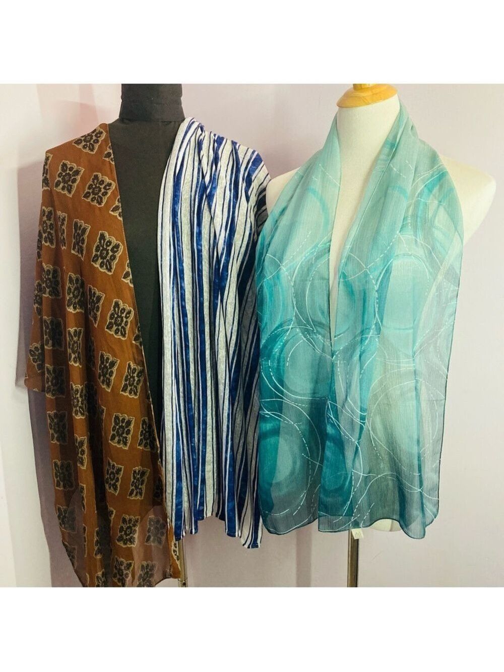 Light Scarves, Set of 3